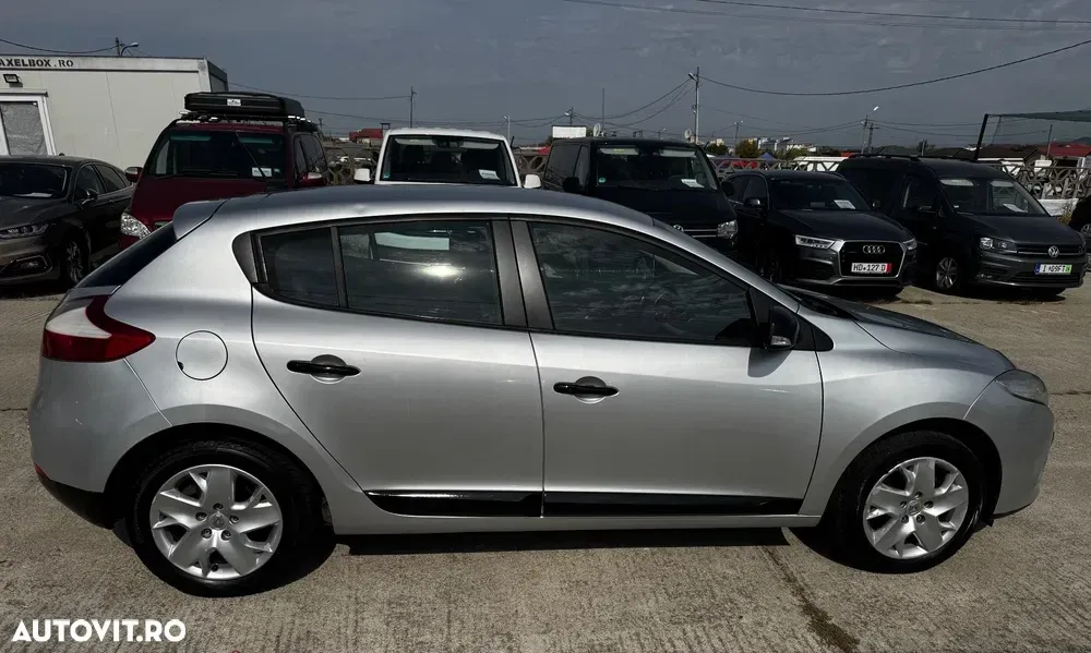 Renault Mégane III dCi 90 FAP Expression — imagine 3