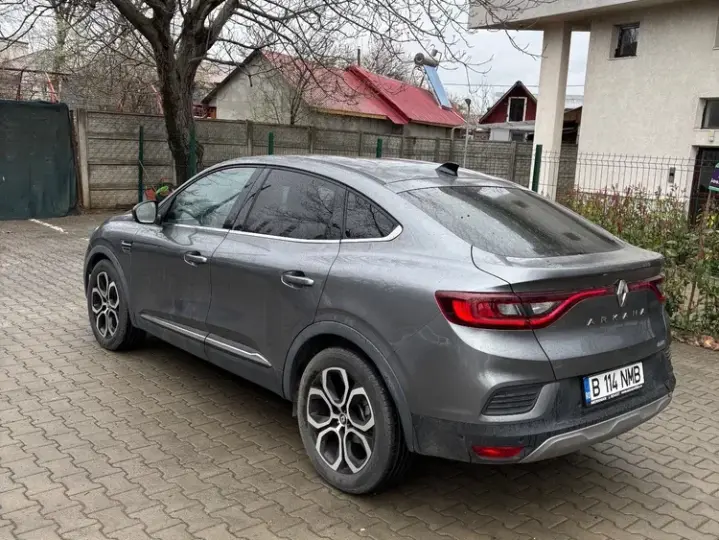 Renault Arkana E-TECH Intens