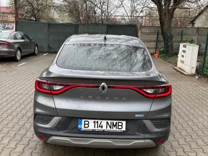 Renault Arkana E-TECH Intens