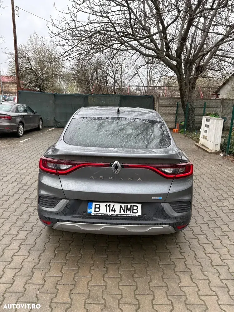 Renault Arkana E-TECH Intens — imagine 4
