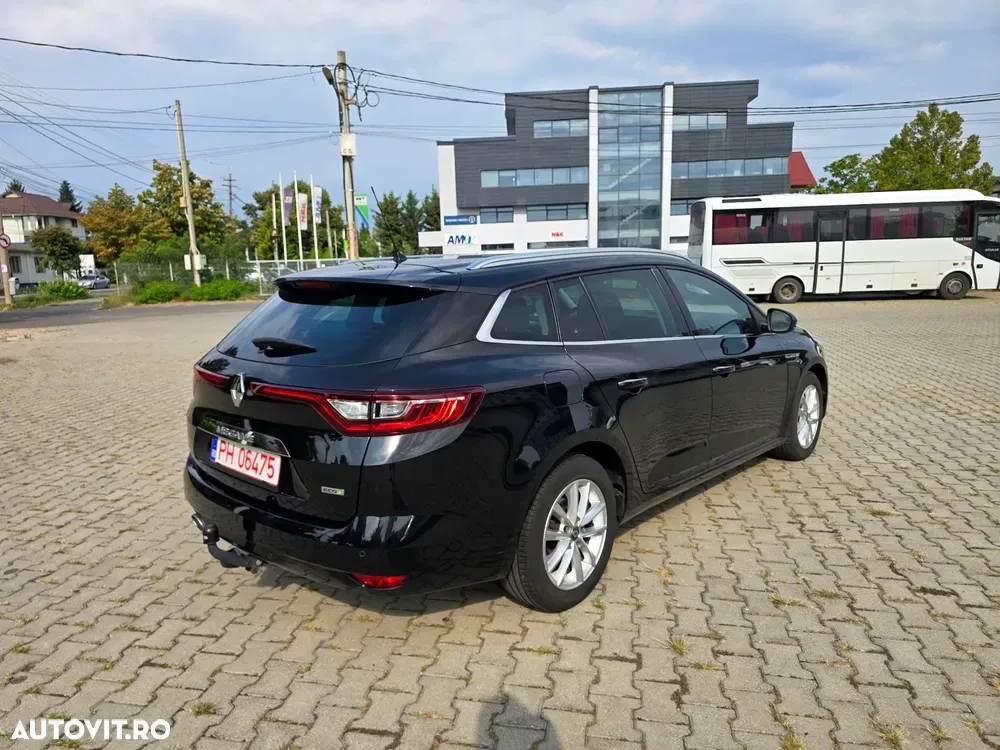 Renault Mégane IV ENERGY dCi 110 Start & Stop Bose Edition — imagine 3