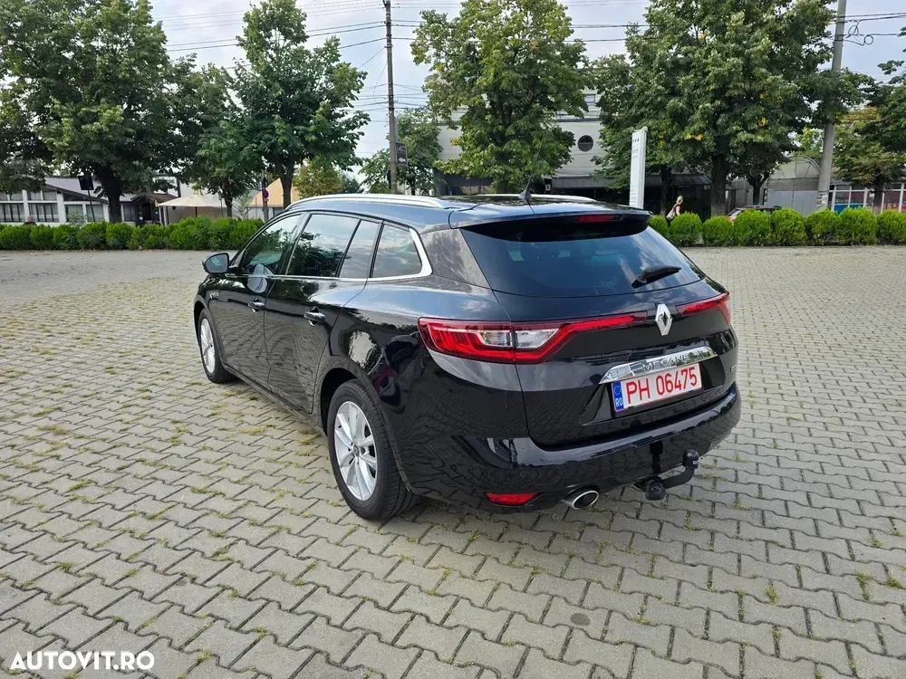 Renault Mégane IV ENERGY dCi 110 Start & Stop Bose Edition — imagine 4