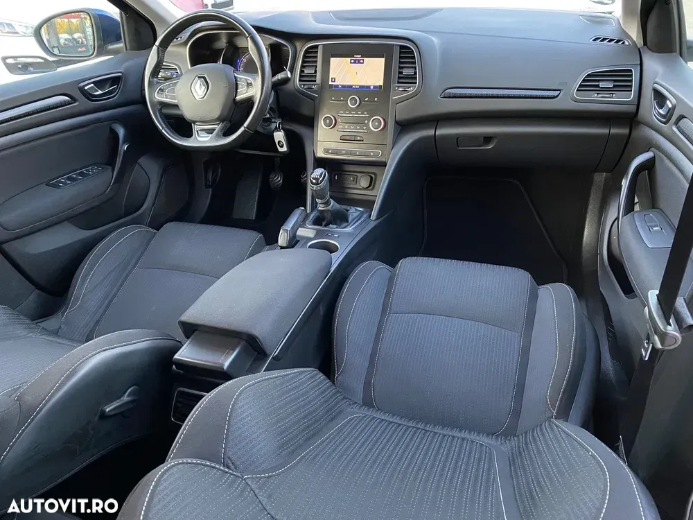 Renault Mégane ENERGY TCe 130 EXPERIENCE — imagine 3