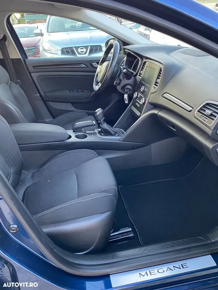 Renault Mégane ENERGY TCe 130 EXPERIENCE — imagine 4