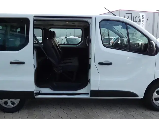 Renault Trafic 2.0 Blue dCi 110 S&S L2 8+1 Life