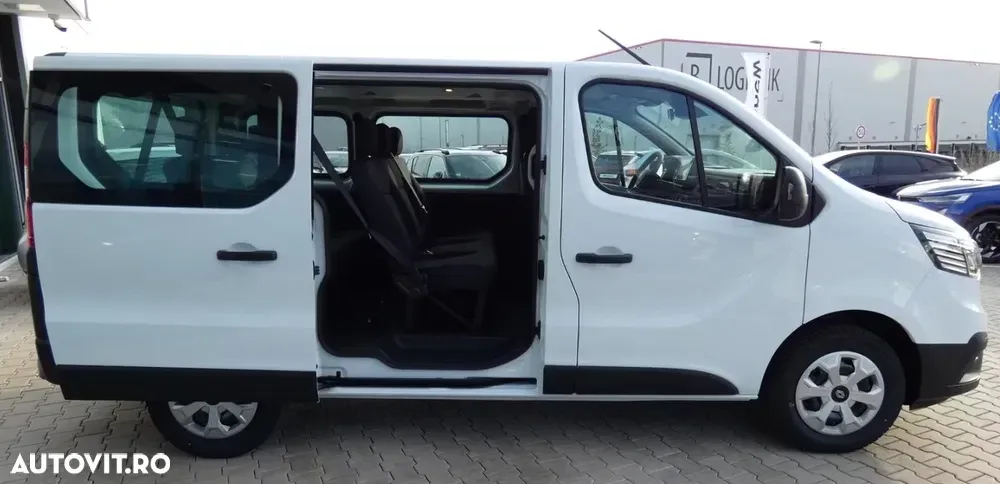 Renault Trafic 2.0 Blue dCi 110 S&S L2 8+1 Life — imagine 5