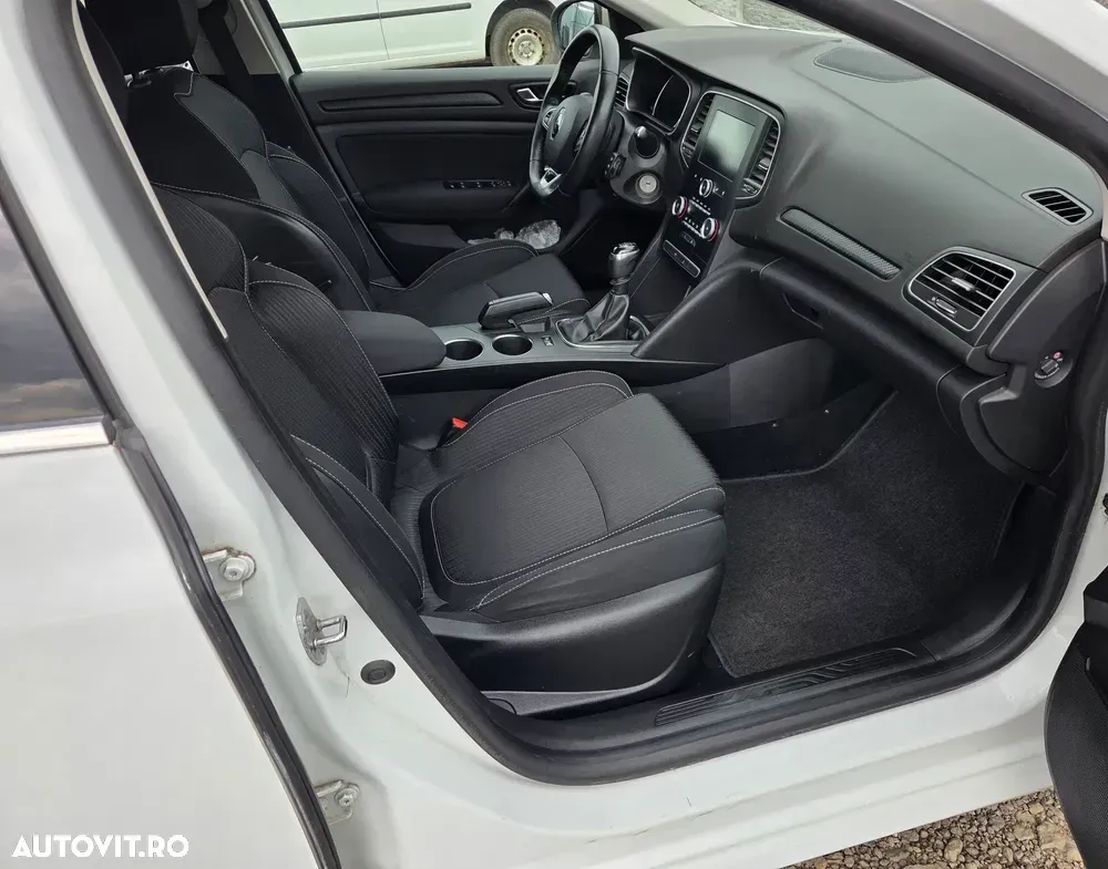 Renault Mégane IV ENERGY dCi 110 ECO2 BUSINESS — imagine 6