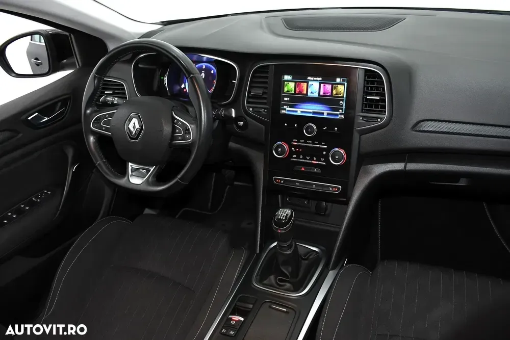 Renault Mégane IV BLUE dCi Limited — imagine 4