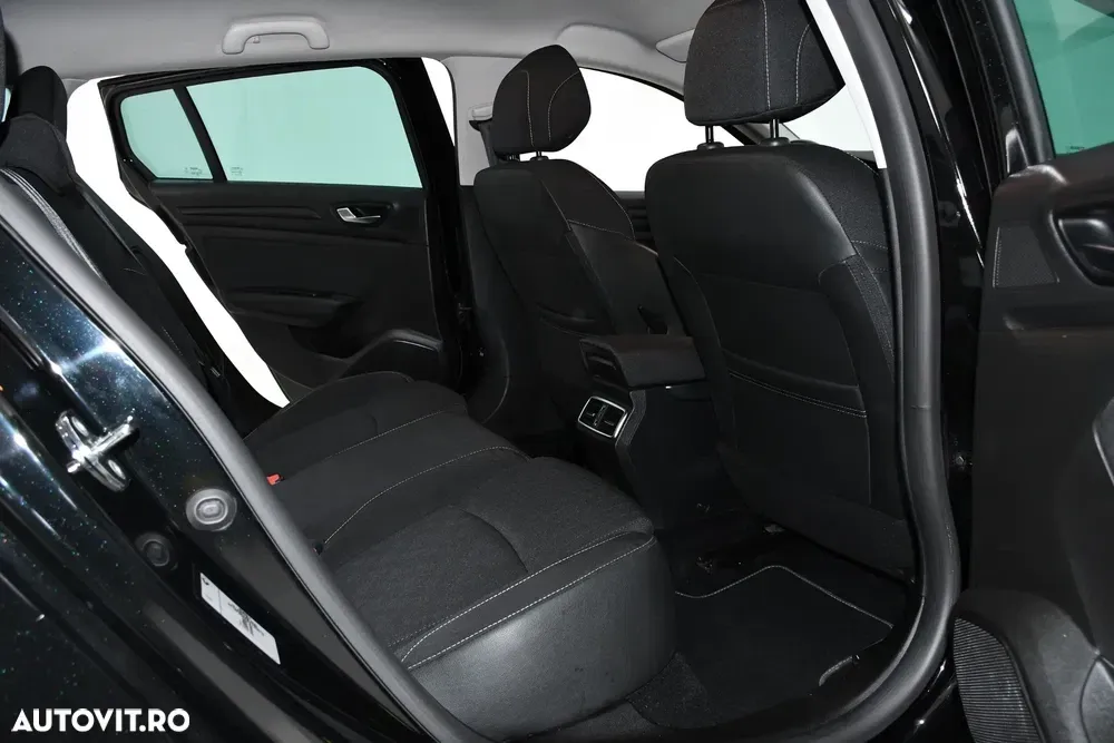 Renault Mégane IV BLUE dCi Limited — imagine 5