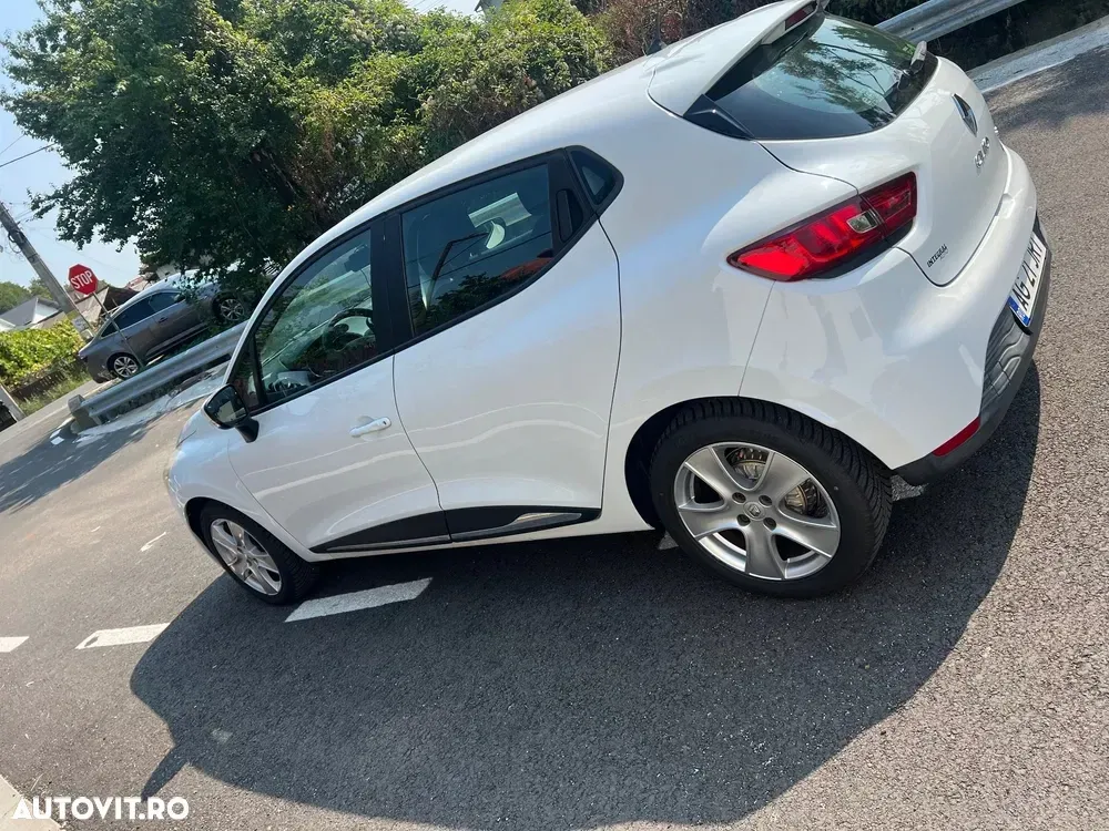 Renault Clio IV [2012 - 1.5 dCi 90 Dynamique Aut. — imagine 6