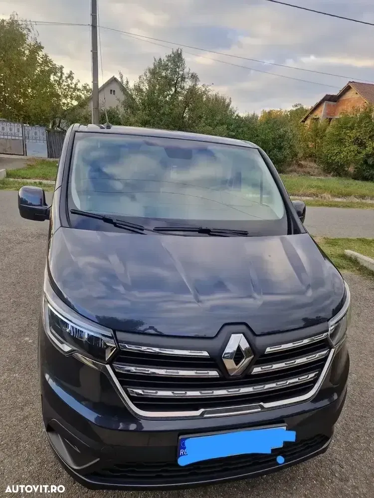Renault Trafic 2.0 Blue dCi 150 S&S L2 8+1 Zen — imagine 3