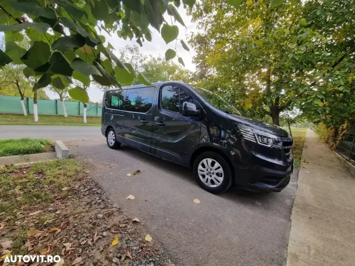 Renault Trafic 2.0 Blue dCi 150 S&S L2 8+1 Zen