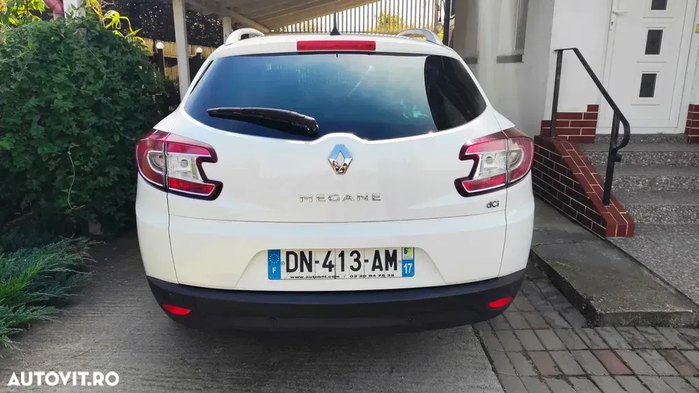 Renault Mégane III ENERGY dCi 110 Start & Stop Bose Edition — imagine 6