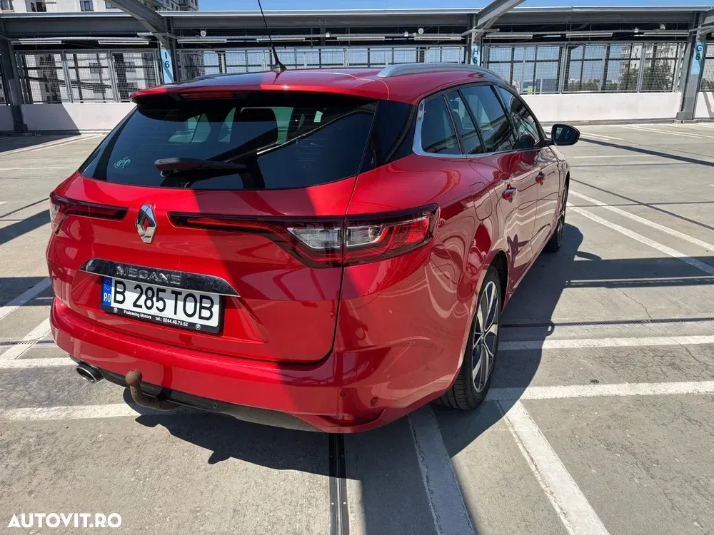 Renault Mégane IV ENERGY dCi 110 Start & Stop Bose Edition — imagine 4
