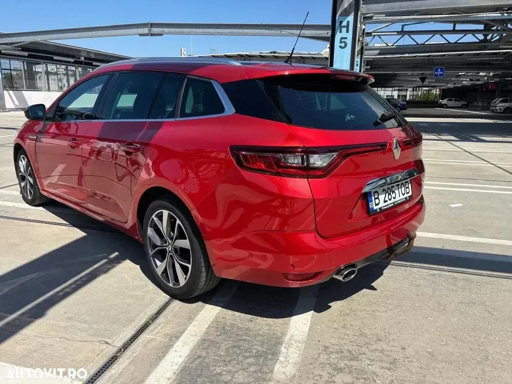 Renault Mégane IV ENERGY dCi 110 Start & Stop Bose Edition — imagine 3