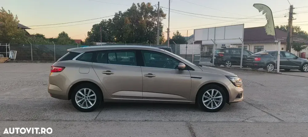 Renault Mégane IV ENERGY dCi 110 INTENS — imagine 4