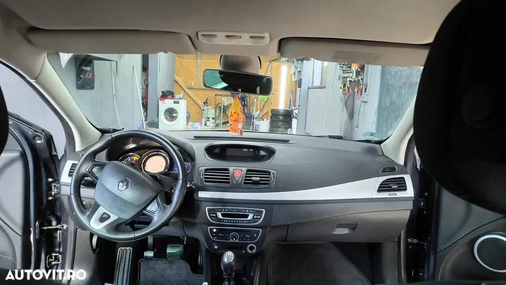 Renault Mégane 1.9 dCi Privilege — imagine 4