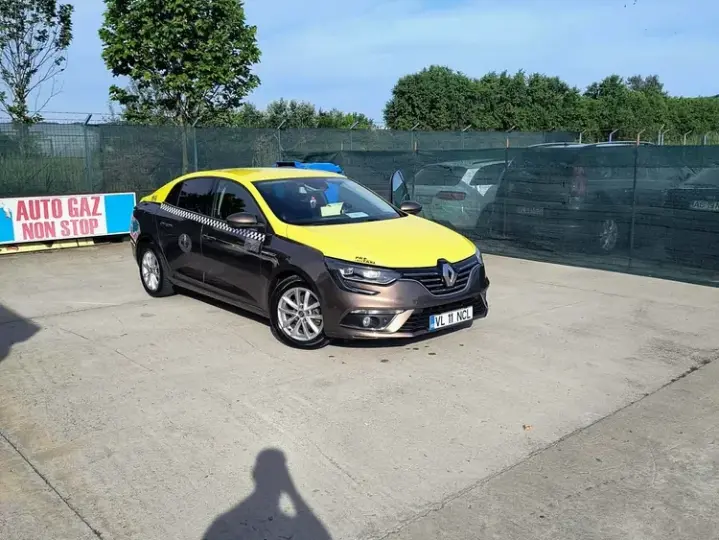 Renault Mégane IV TCE 140 GPF Intens
