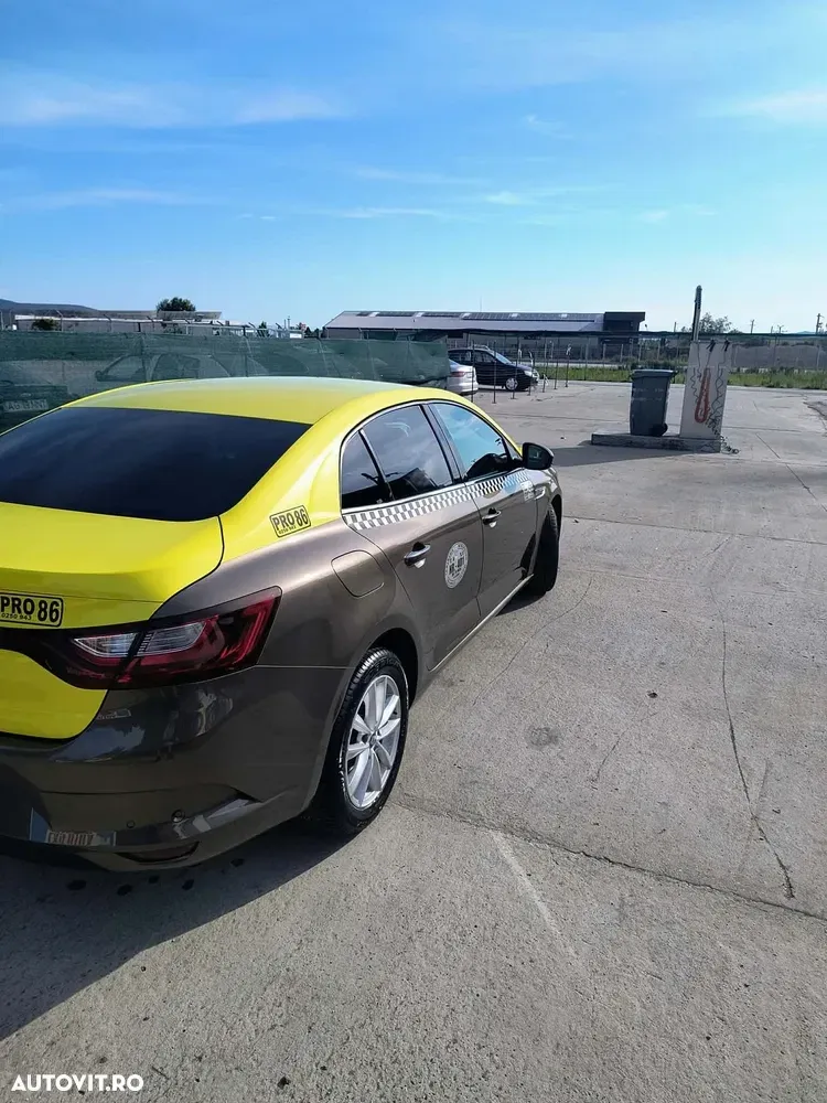 Renault Mégane IV TCE 140 GPF Intens — imagine 3