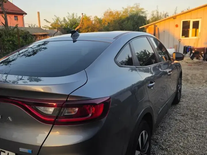 Renault Arkana E-TECH Intens
