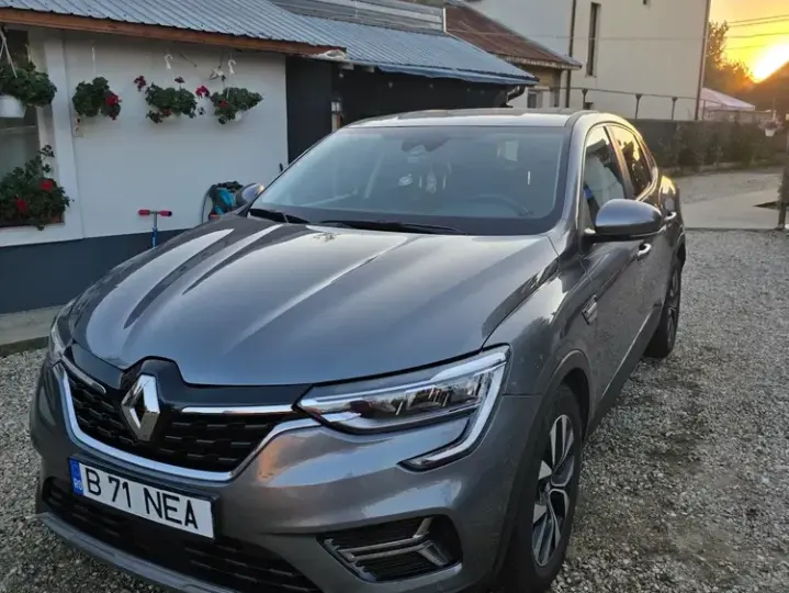 Renault Arkana E-TECH Intens