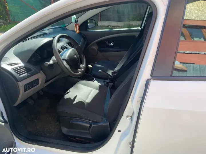 Renault Fluence 1.6 Authentique