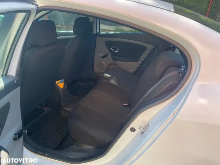 Renault Fluence 1.6 Authentique