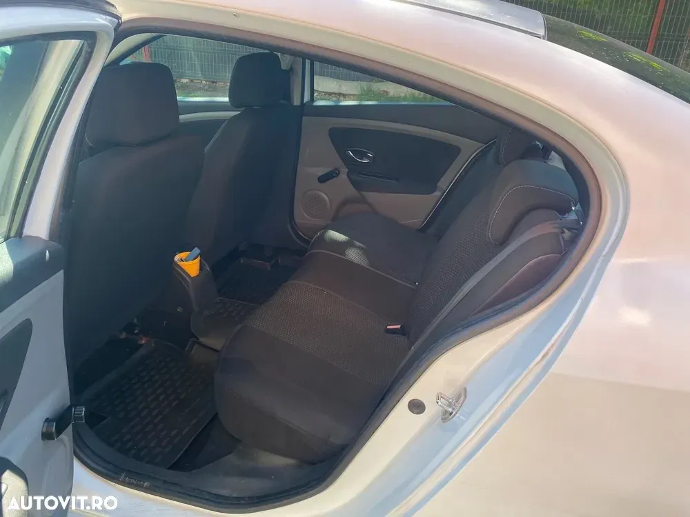 Renault Fluence 1.6 Authentique — imagine 3