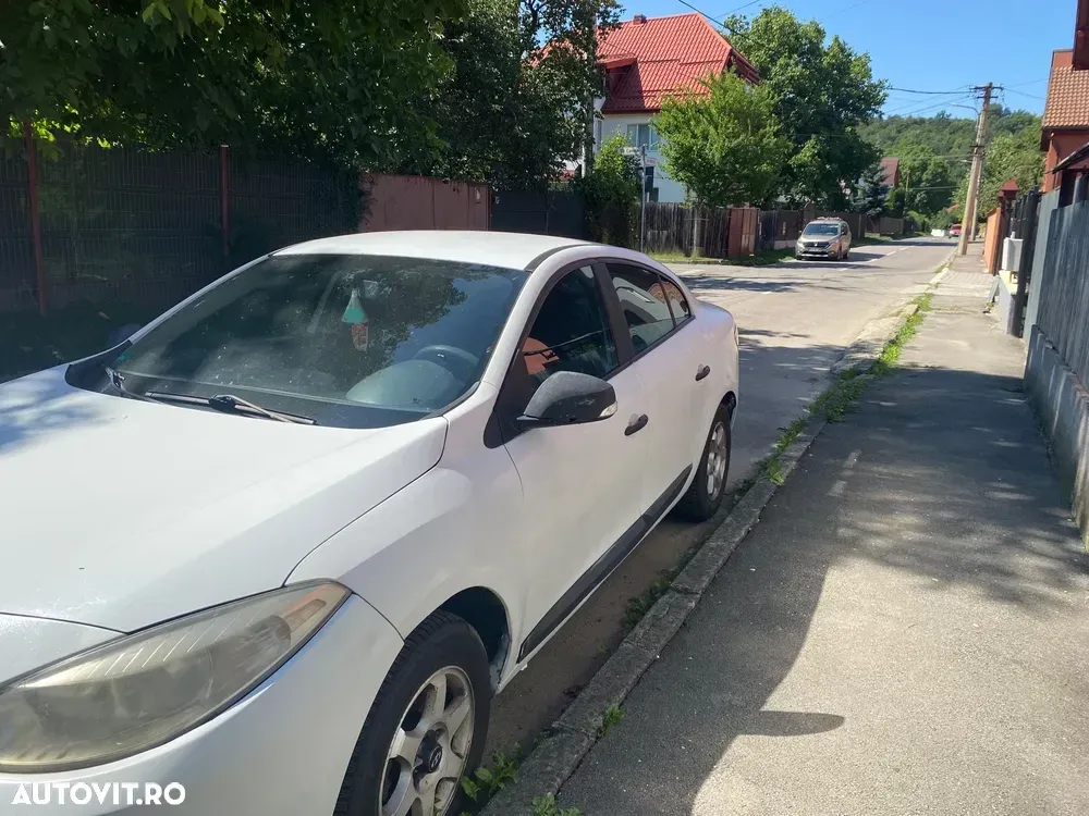 Renault Fluence 1.6 Authentique — imagine 4
