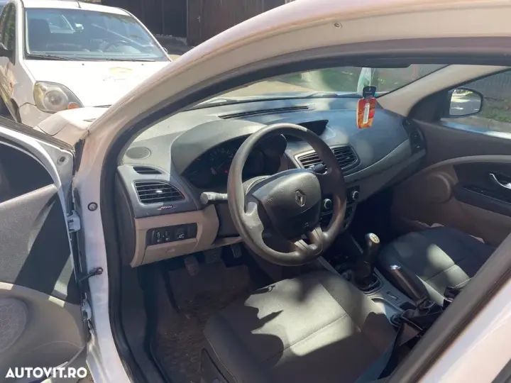 Renault Fluence 1.6 Authentique