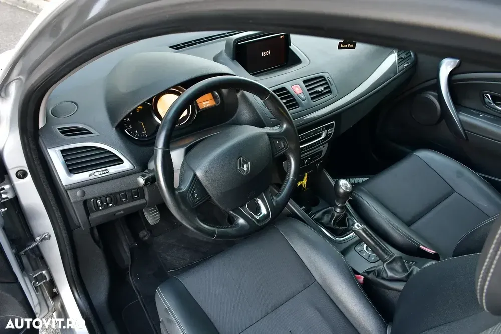 Renault Mégane III 1.5 dCi Expression — imagine 6