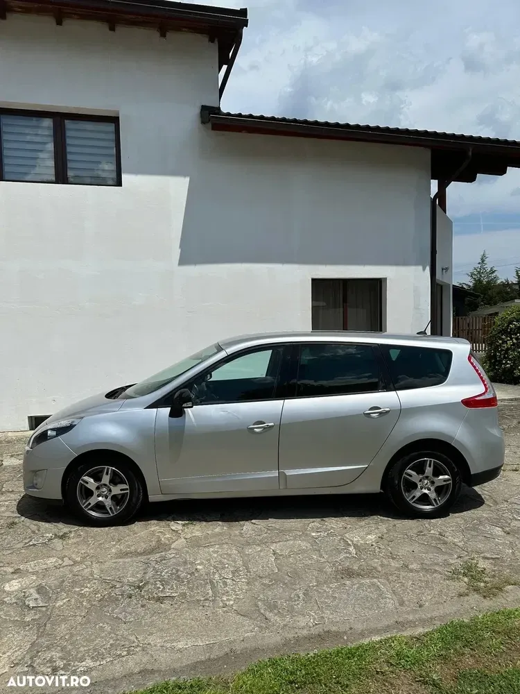 Renault Grand Scenic 1.9dCi Privilege — imagine 2
