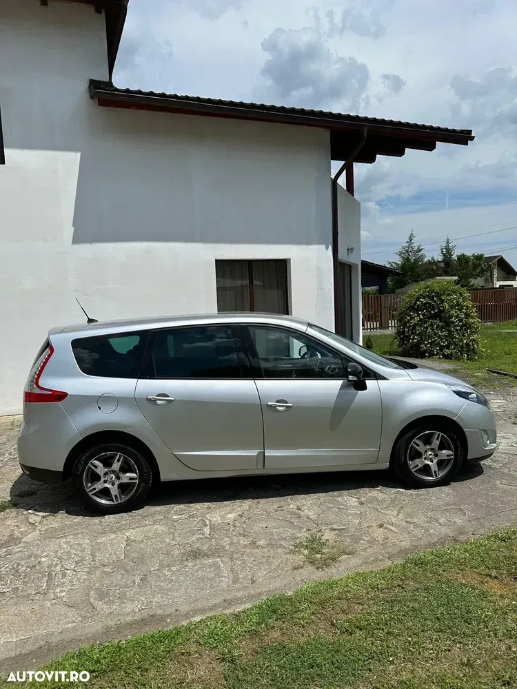 Renault Grand Scenic 1.9dCi Privilege — imagine 3