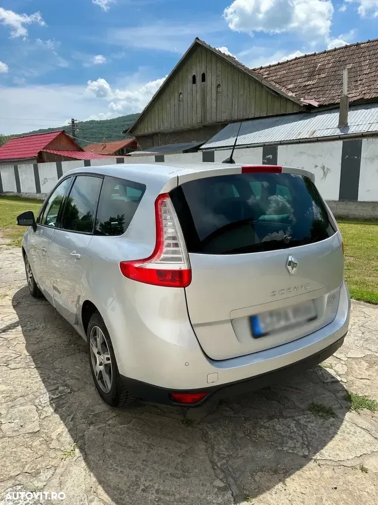 Renault Grand Scenic 1.9dCi Privilege — imagine 5