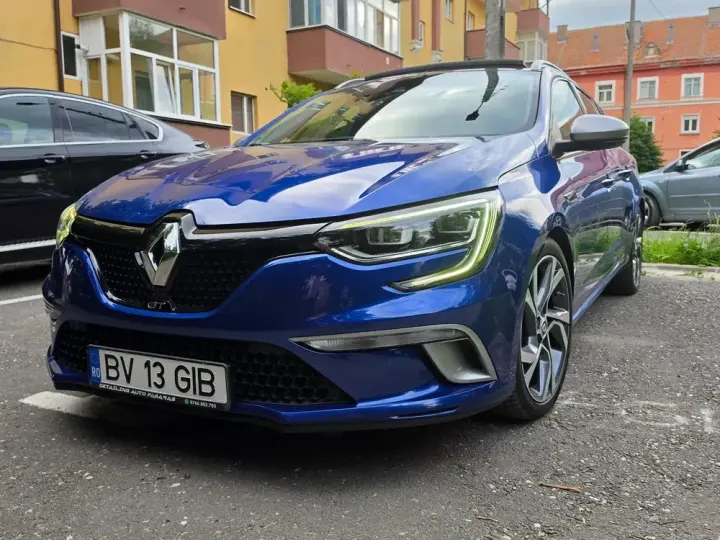 Renault Mégane IV ENERGY TCe 205 EDC GT