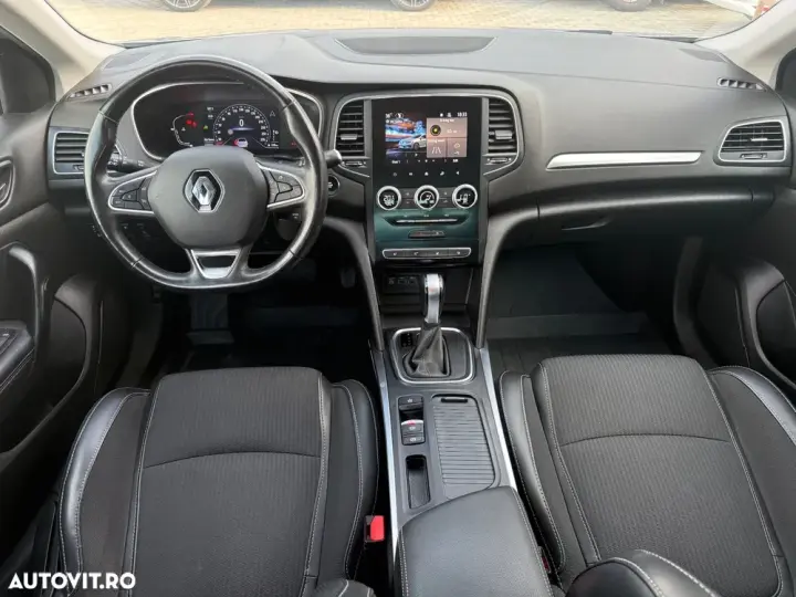 Renault Mégane IV Blue dCi EDC Intens