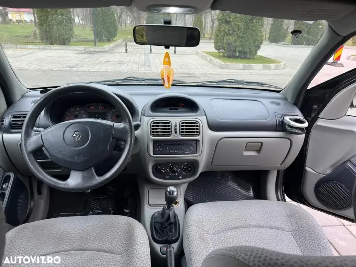 Renault Symbol 1.4 8V SL Fidji