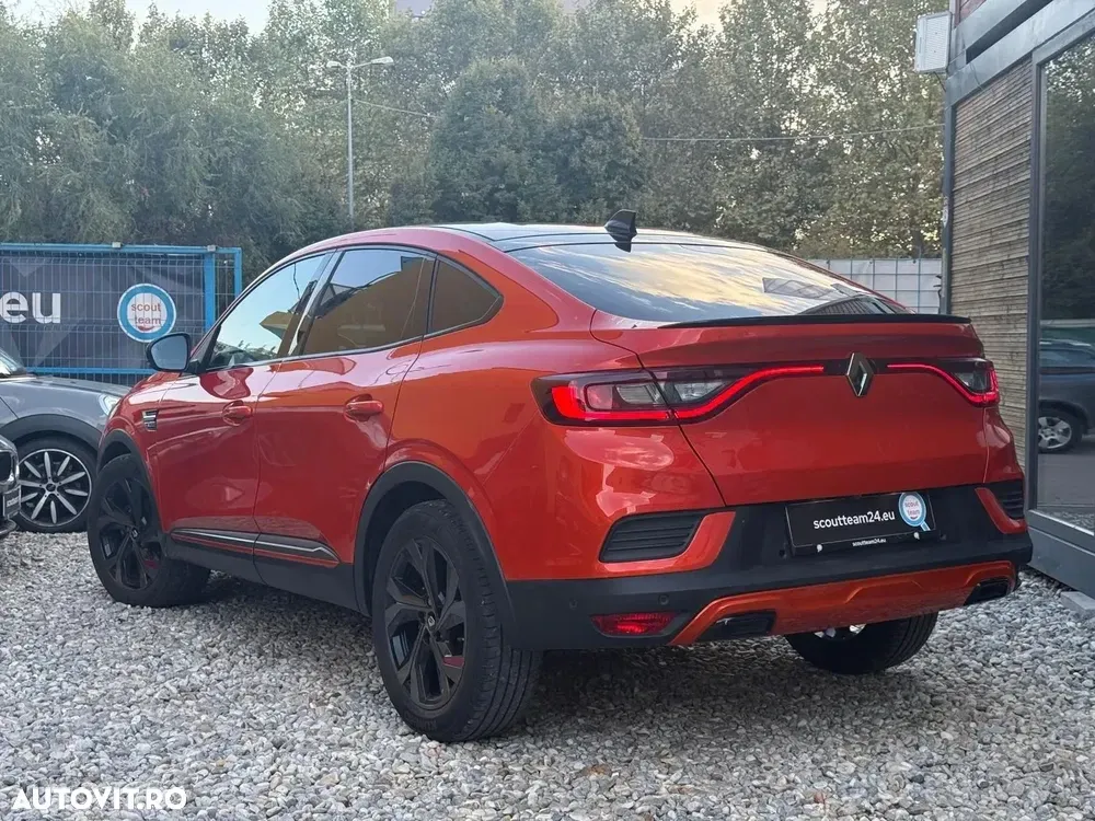 Renault Arkana E-TECH RS Line — imagine 4