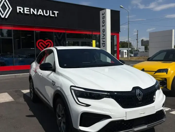 Renault Arkana MHEV 140 EDC Techno