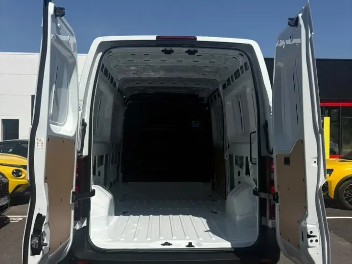 Renault Master 2.0 Blue dCi 130CP CD 3,5t L3 heavy duty