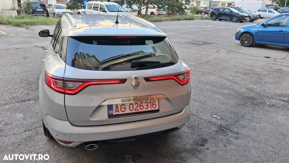 Renault Mégane IV BLUE dCi Limited — imagine 5