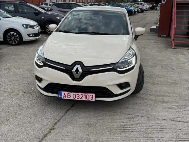 Renault Clio TCe 90 Bose Edition