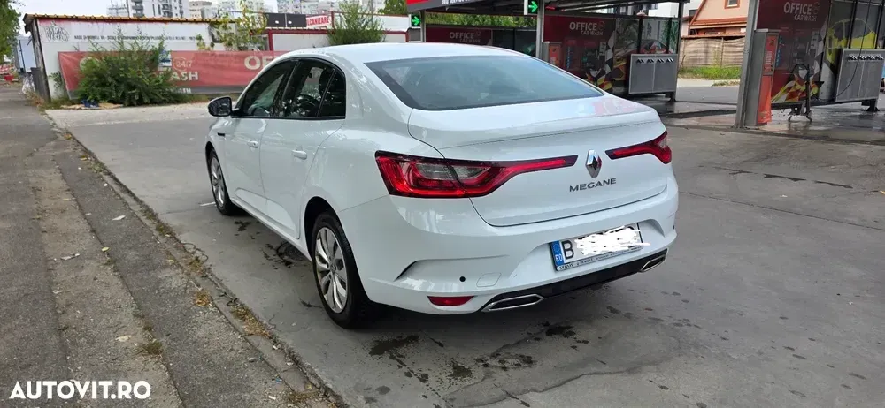 Renault Mégane IV BLUE dCi 115 Equilibre — imagine 4