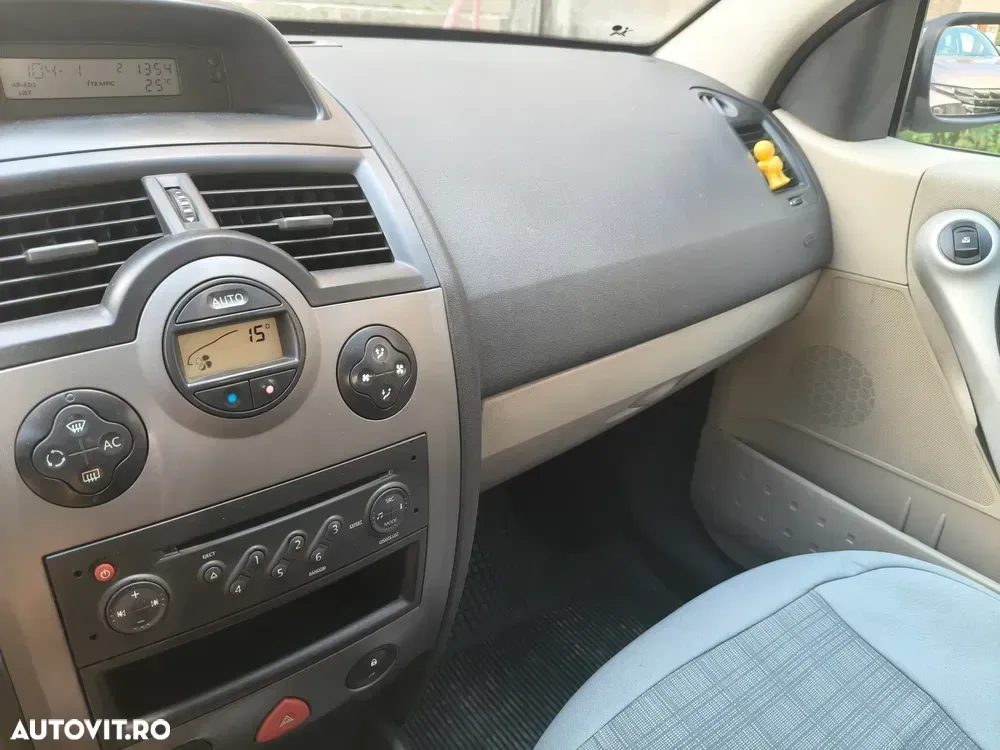 Renault Mégane II 1.6 16V Expression — imagine 5