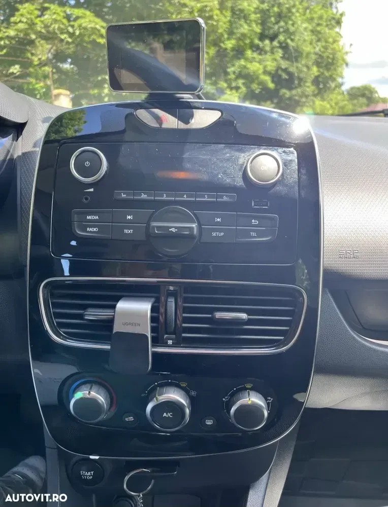 Renault Clio IV [2012 - — imagine 3