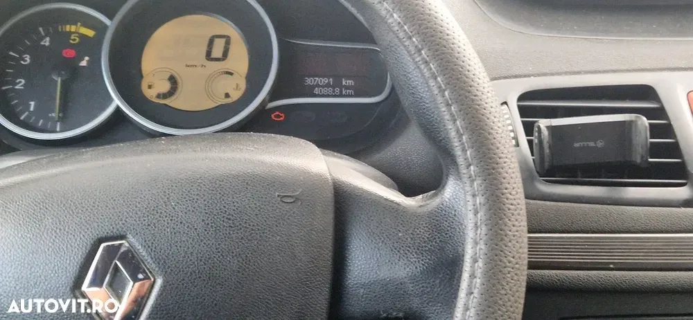 Renault Mégane III 1.5 dCI Authentique — imagine 5