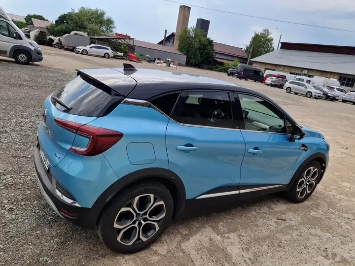 Renault Captur PHEV 160 Techno