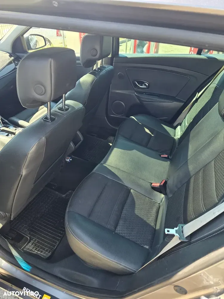 Renault Mégane III dCi 110 FAP EDC Bose Edition — imagine 6