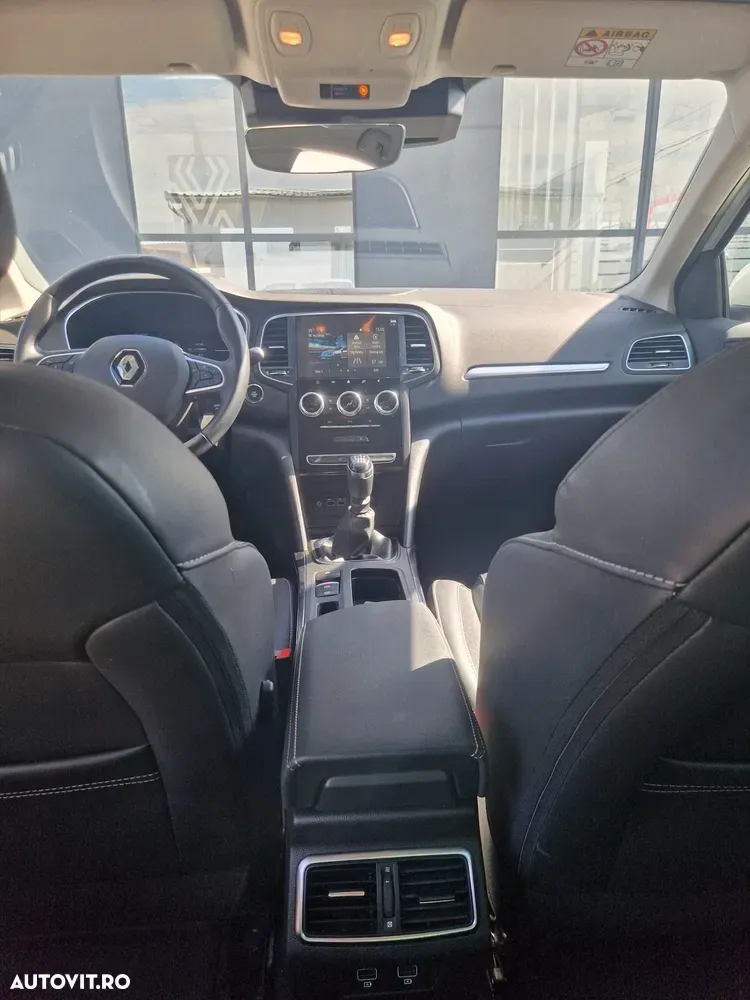 Renault Mégane TCe 140 GPF Techno — imagine 6