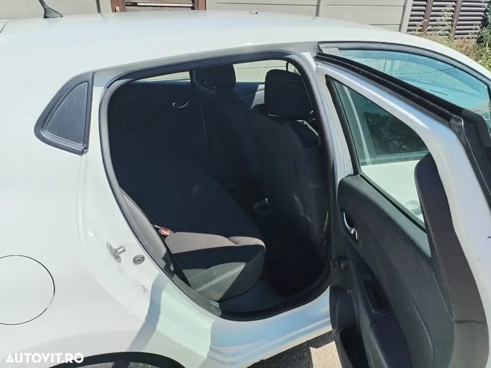 Renault Clio IV [2012 - 1.5 dCi Authentique — imagine 6